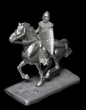 Load image into Gallery viewer, 52-1085:  Mounted Man-at-Arms, Weapon Lowered
