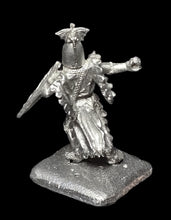 Load image into Gallery viewer, 52-1102:  Foot Knight (Modred the Traitor)

