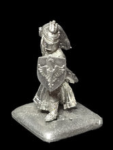 Load image into Gallery viewer, 52-1112:  Foot Knight (Sir Tristam)

