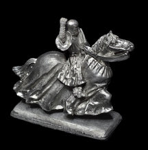 Load image into Gallery viewer, 52-1135:  Mounted Knight (Sir Bors)
