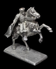 Load image into Gallery viewer, 52-1164:  Warlord, Mounted (Emperor Lucius)
