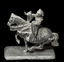 Load image into Gallery viewer, 52-1185:  Sorceress on Horseback (Hellieus)
