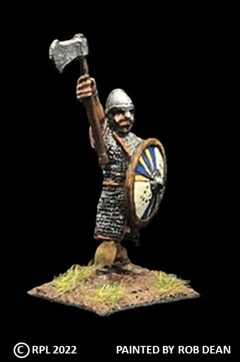 52-1428:  Avalon Men-at-Arms with Axe Raised and Round Shield, in Chainmail