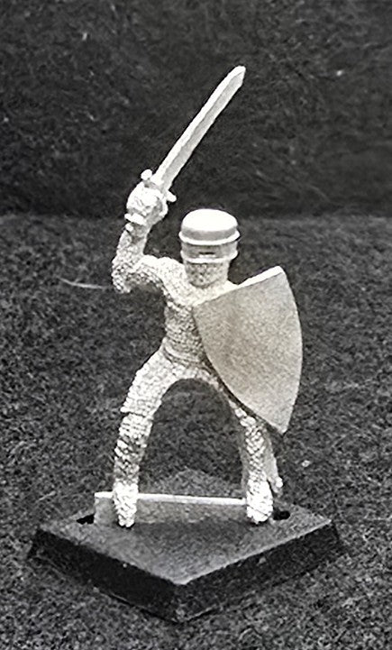 52-1527:  Avalon Cavalryman with Sword Raised, Full Helm [rider only]