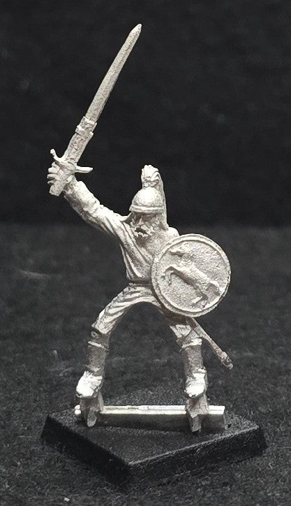 52-1530:  Avalon Cavalryman with Sword, Round Shield, Plumed Helm  [rider only]