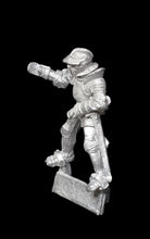 Load image into Gallery viewer, 52-1931:  Imperial Knight, Mounted, with Burgonet [Rider Only]
