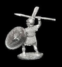 Load image into Gallery viewer, 52-2061:  Legionnaire Spearman Attacking, in Chainmail
