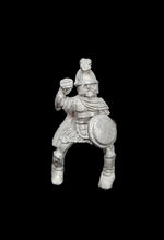 Load image into Gallery viewer, 52-2102:  Hoplite Cavalryman, Plumed Helmet and Shield [rider only]
