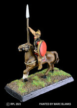 Load image into Gallery viewer, 52-2132/48-0319:  Hoplite Cavalryman, Phrygian Helmet and Shield [rider and mount]
