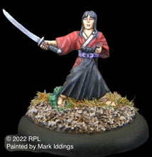 Load image into Gallery viewer, 52-3073:  Ronin with Katana, Female

