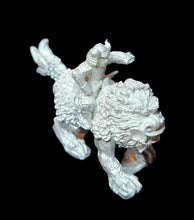 Load image into Gallery viewer, 52-3161/48-0719:  Samarai Spearman on Temple Dog [rider and mount]
