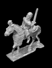 Load image into Gallery viewer, 52-5086/48-0351:  Desert Commander with Sword on Armored Horse
