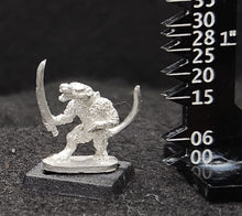 Load image into Gallery viewer, 53-0213:  Ratling Swordsman, Unarmored
