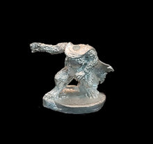 Load image into Gallery viewer, 53-0222:  Ratling Warrior, Cloaked (Separate Heads)
