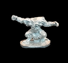 Load image into Gallery viewer, 53-0225:  Ratling Warrior, Leather Armor, Multiple Hand Weapons (Separate Heads)
