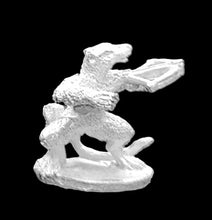 Load image into Gallery viewer, 53-0235:  Ratling with Crossbow, Unarmored, Firing

