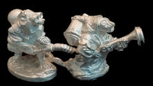 Load image into Gallery viewer, 53-0241:  Ratling Flame Thrower Team
