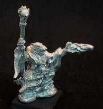 Load image into Gallery viewer, 53-0292:  Ratling Sorcerer with Staff
