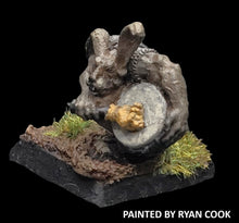 Load image into Gallery viewer, 53-0353:  Thumper Musician with Drum
