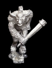 Load image into Gallery viewer, 53-0648:  Unarmored Minotaur Titan with Club Forward, Advancing
