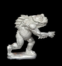 Load image into Gallery viewer, 53-0877:  Deep One Titan, Advancing
