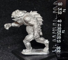 Load image into Gallery viewer, 53-0877:  Deep One Titan, Advancing
