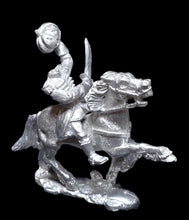 Load image into Gallery viewer, 53-0989 48-0697:  Scarecrow Riding Nightmare [Rider &amp; Mount]
