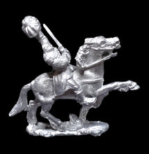 Load image into Gallery viewer, 53-0989 48-0697:  Scarecrow Riding Nightmare [Rider &amp; Mount]
