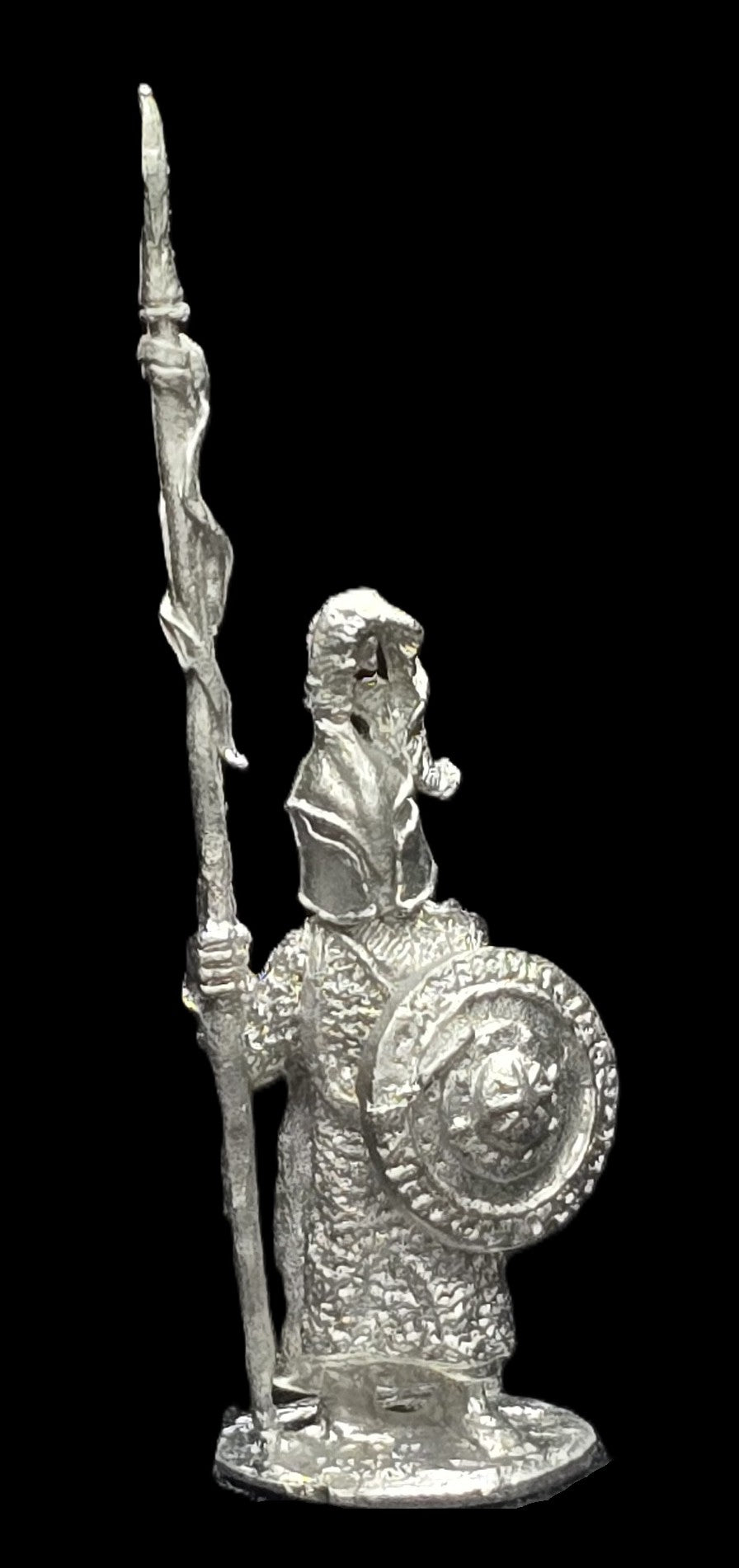 57-0041:  Armored Sea Elf Spearman In Reserve (Verticle Weapon)