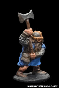 57-0151:  Dwarf Champion with Great Axe, Cloaked