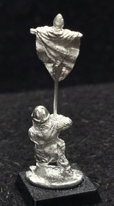 57-0152:  Dwarf Standard Bearer