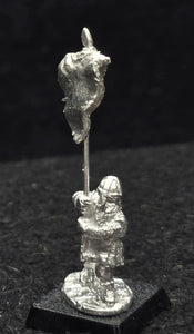 57-0152:  Dwarf Standard Bearer
