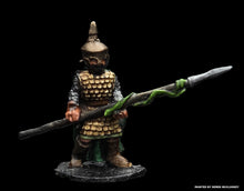 Load image into Gallery viewer, 57-0304:  Guardsman At Ready [Open Hands]
