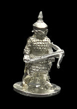 Load image into Gallery viewer, 57-0304:  Guardsman At Ready [Open Hands]

