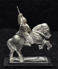 Load image into Gallery viewer, 57-0371/48-0573:  Lancer Cavalry with Sword Raised [Rider and Mount]
