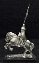 Load image into Gallery viewer, 57-0372/48-0573:  Lancer Cavalry with Lance at Side  [Rider and Mount]
