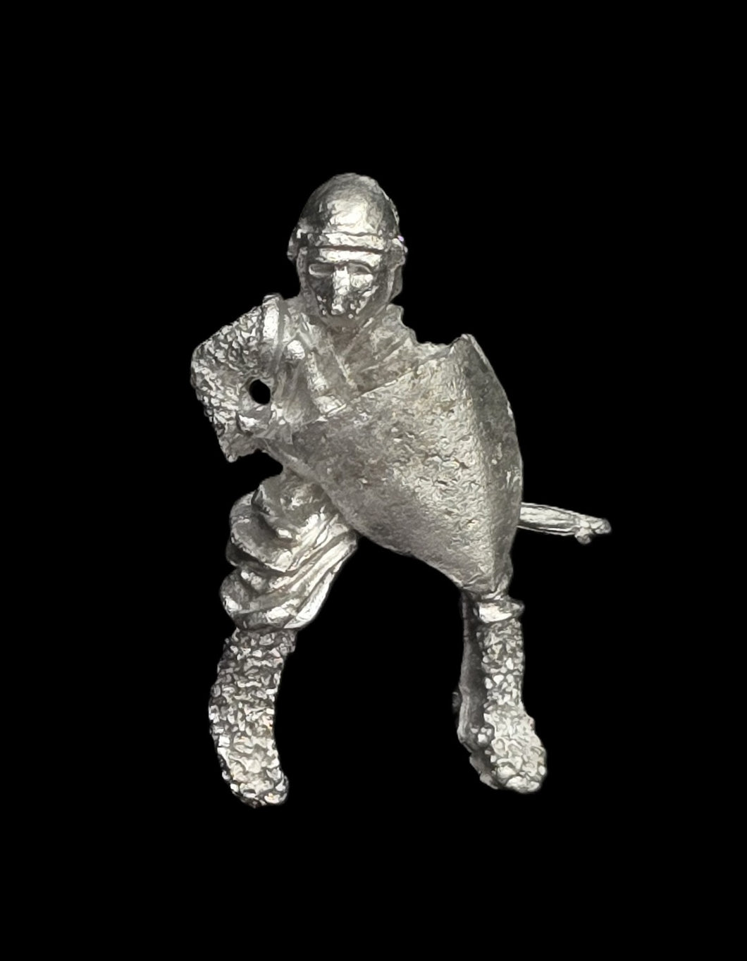 57-0392:  Armored Knight Cavalry Houndstooth Helm, with Scabbard [rider only]