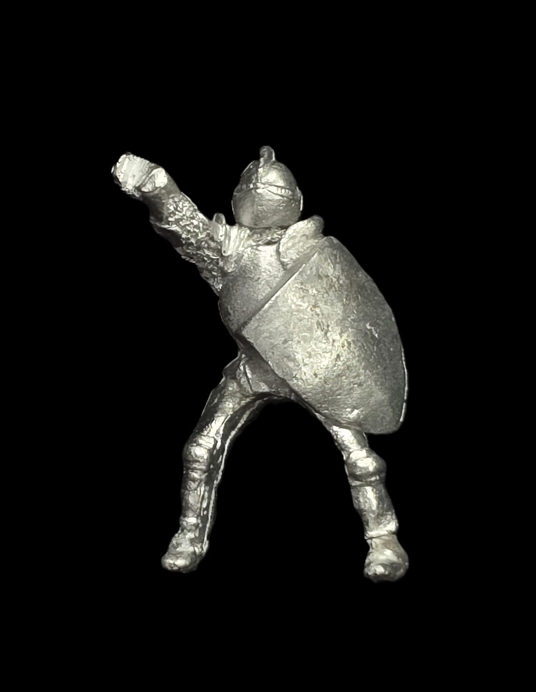 57-0395:  Armored Knight Cavalry, Full Plate, Weapon Raised [rider only]