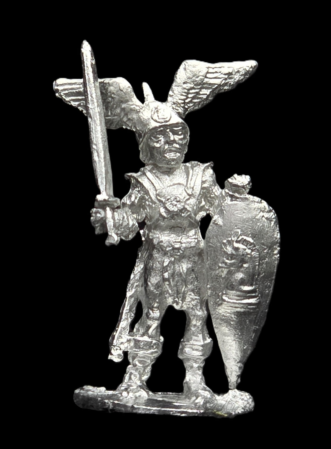 57-0412:  Paladin with Shield and Open Hand