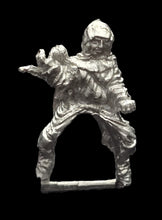 Load image into Gallery viewer, 57-0431:  Ranger Cavalry Rider, Open Hand [Rider Only]
