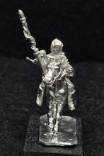 Load image into Gallery viewer, 57-0432/48-0551:  Ranger Cavalry with Spear, Left Hand Raised [Rider and Mount]
