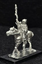 Load image into Gallery viewer, 57-0432/48-0551:  Ranger Cavalry with Spear, Left Hand Raised [Rider and Mount]
