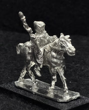Load image into Gallery viewer, 57-0432/48-0551:  Ranger Cavalry with Spear, Left Hand Raised [Rider and Mount]
