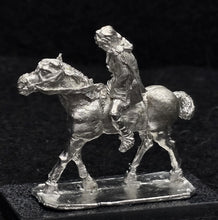 Load image into Gallery viewer, 57-0442/48-0551:  Adventuress Cavalry Rider [rider and mount]
