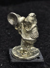 Load image into Gallery viewer, 57-0653:  Armored Orc Musician with Horn
