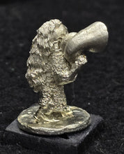 Load image into Gallery viewer, 57-0653:  Armored Orc Musician with Horn
