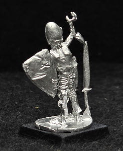 57-0701:  Skeleton in Plate Armor, with Heater Shield and Weapon Raised
