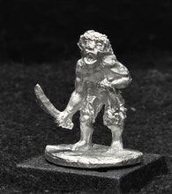 Load image into Gallery viewer, 57-0762:  Ghoul with Short Sword and Severed Head
