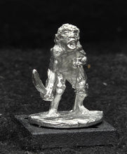 Load image into Gallery viewer, 57-0762:  Ghoul with Short Sword and Severed Head
