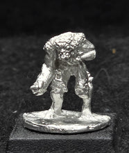 Load image into Gallery viewer, 57-0763:  Ghoul with Severed Head
